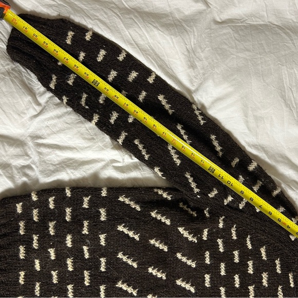 Vintage Virgin Wool Sweater - Picture 7 of 8